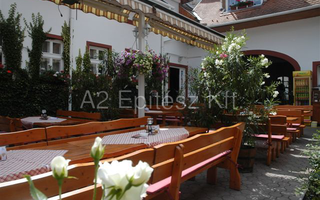 Sopron, Pócsi u. 21. Fehér Rózsa étterem 